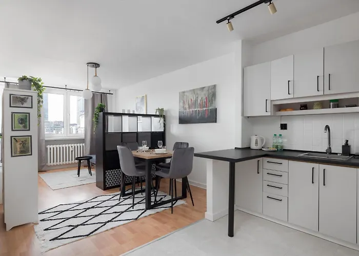 Wola Lavish Apartment